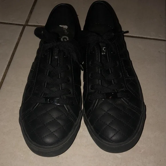 SNEAKERS - Picture 13 of 16